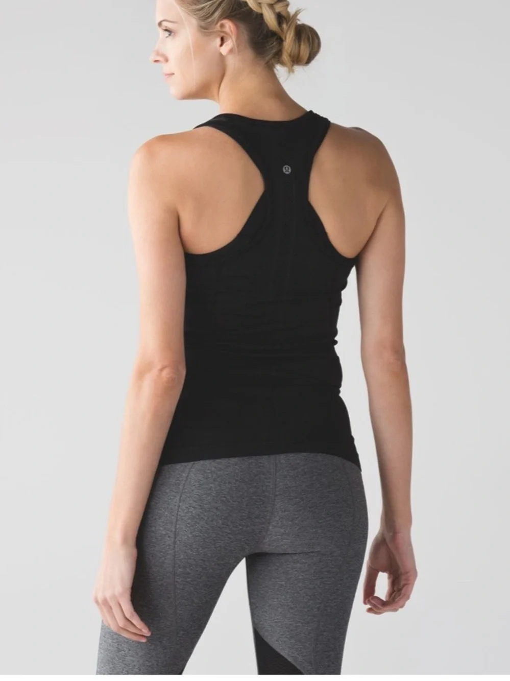 Lululemon Black Swiftly Racerback Athletic Tank Top, size 6